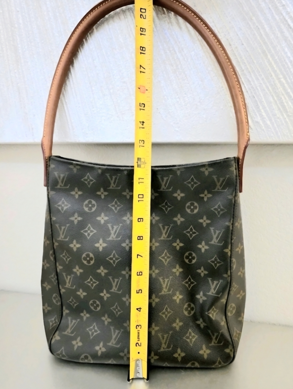 Louis Vuitton Brown Tan Monogram Canvas Looping Shoulder Bag - Picture 13 of 15